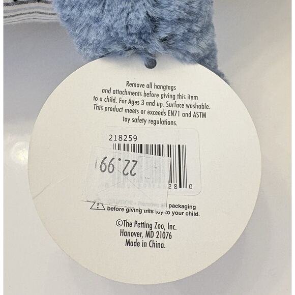 The Preppy Pelican Sheldon The Smiling Shark 18” Plush NWT - Picture 3 of 10